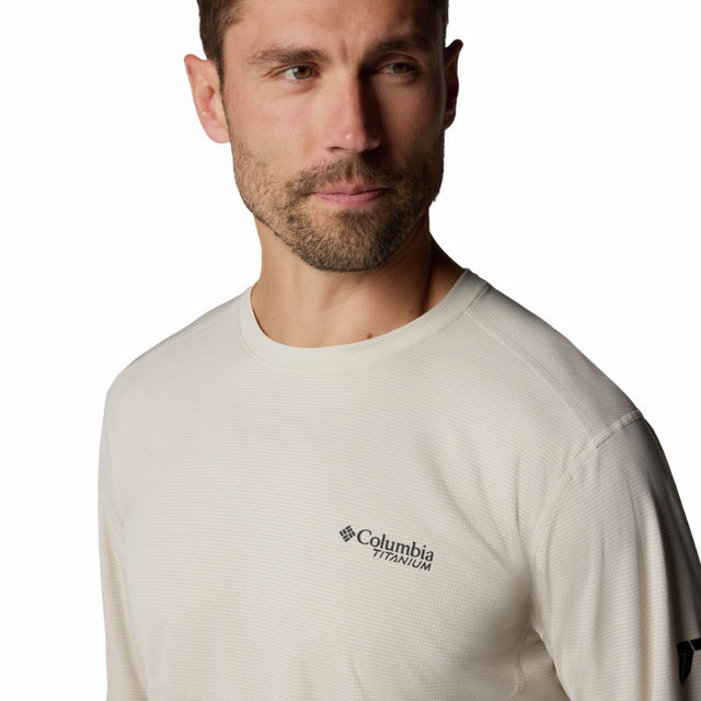 Columbia Cirque River™ Pro LS Crew - Aadima Nepal -online shopping Nepal - Fashion -Buy Clothing Online in Nepal