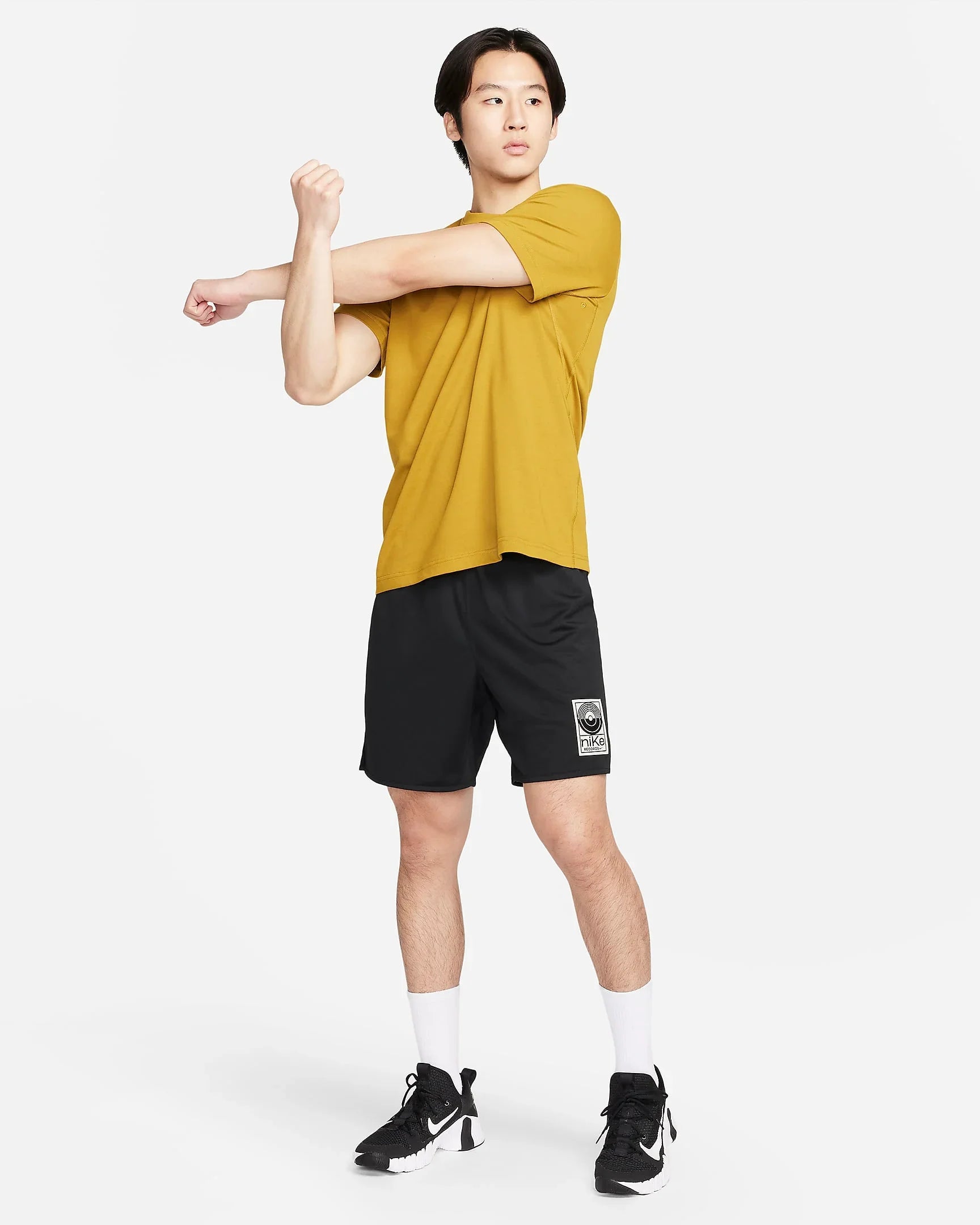 Nike Totality Studio '72 Dri-FIT 7" - Aadima Nepal -online shopping Nepal - Fashion -Buy Clothing Online  in Nepal