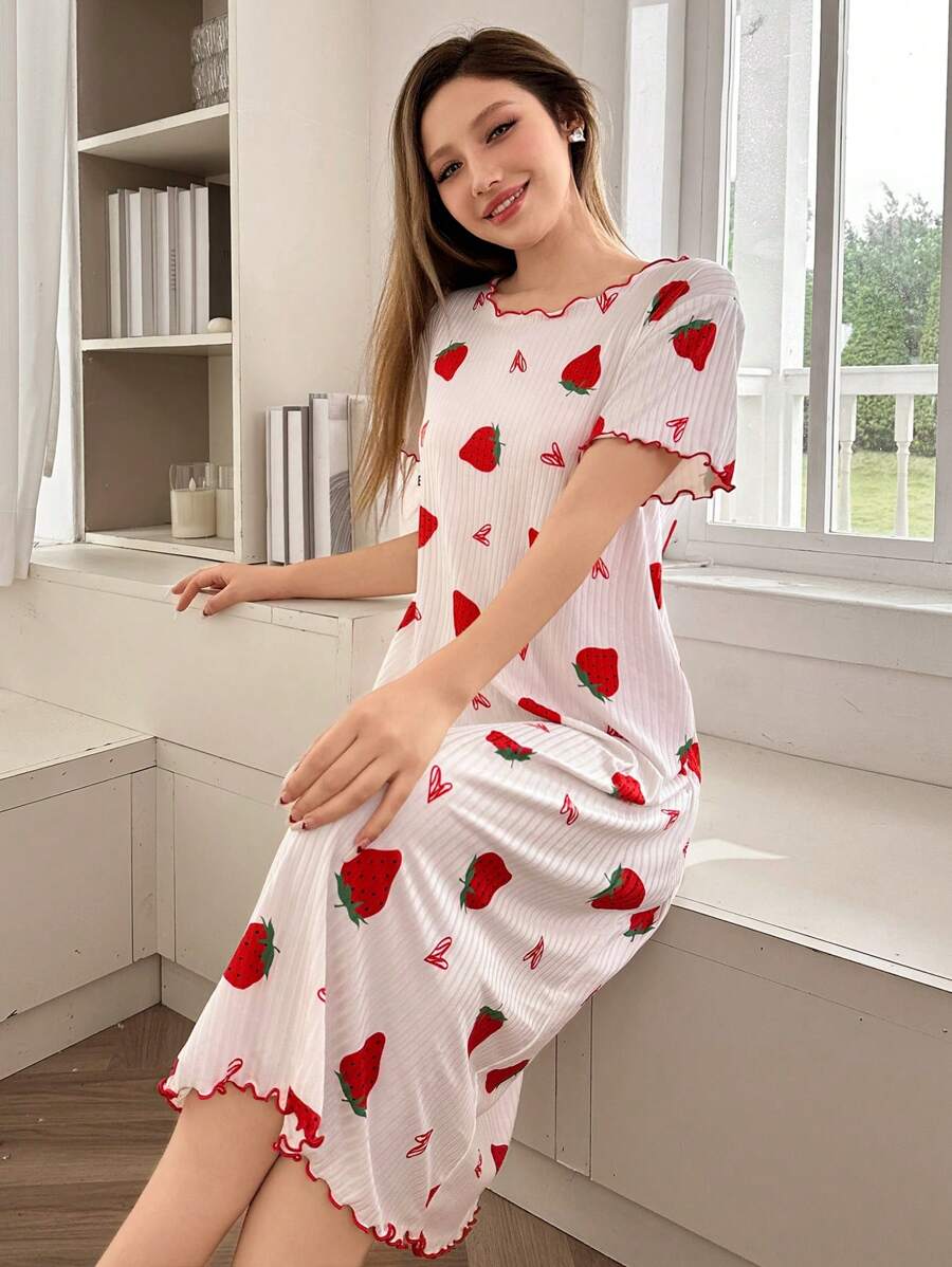 Casual Strawberry & Heart Print Short Sleeve Sleepshirt