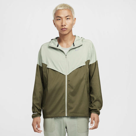 Buy Nike Windrunner Men's Running Jacket Online in Nepal Shop the Nike Windrunner men's running jacket online in Nepal. Lightweight, water-resistant, and UV-blocking for comfort and protection on every run.
