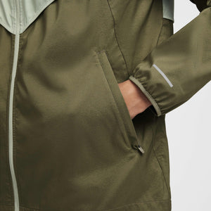 Buy Nike Windrunner Men's Running Jacket Online in Nepal Shop the Nike Windrunner men's running jacket online in Nepal. Lightweight, water-resistant, and UV-blocking for comfort and protection on every run.