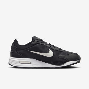 Shop Nike Air Max Solo sneakers in Nepal for a unique blend of classic design and modern comfort. Perfect for Air Max fans. Affordable prices and fast delivery.