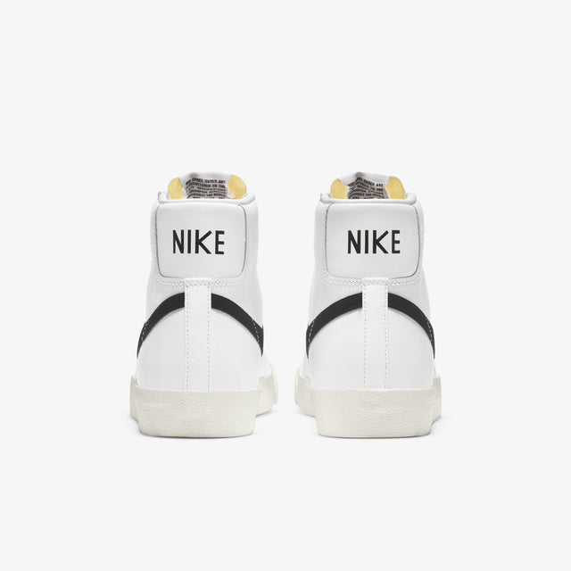 Nike Blazer Mid '77 Vintage - Shop Nike Blazer Mid '77 Vintage Men’s Shoes online in Nepal at Aadima. Get classic, high-quality sneakers with fast delivery across Nepal. Buy now at Aadima!
