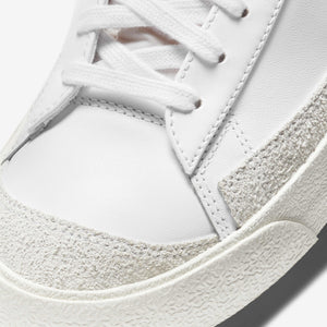 Nike Blazer Mid '77 Vintage - Shop Nike Blazer Mid '77 Vintage Men’s Shoes online in Nepal at Aadima. Get classic, high-quality sneakers with fast delivery across Nepal. Buy now at Aadima!