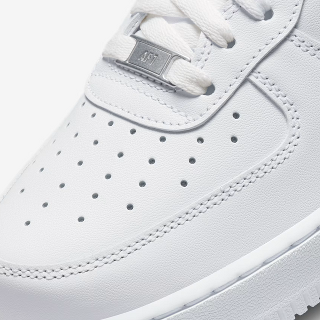 Nike Air Force 1 '07