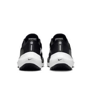 Nike Zoom Fly 5 - Buy Running Shoes Online in Nepal Aadima Nepal Transition seamlessly from your weekend training to race day with a durable design built for more than just the starting line. Offering comfort, reliability, and a propulsive feel, this shoe