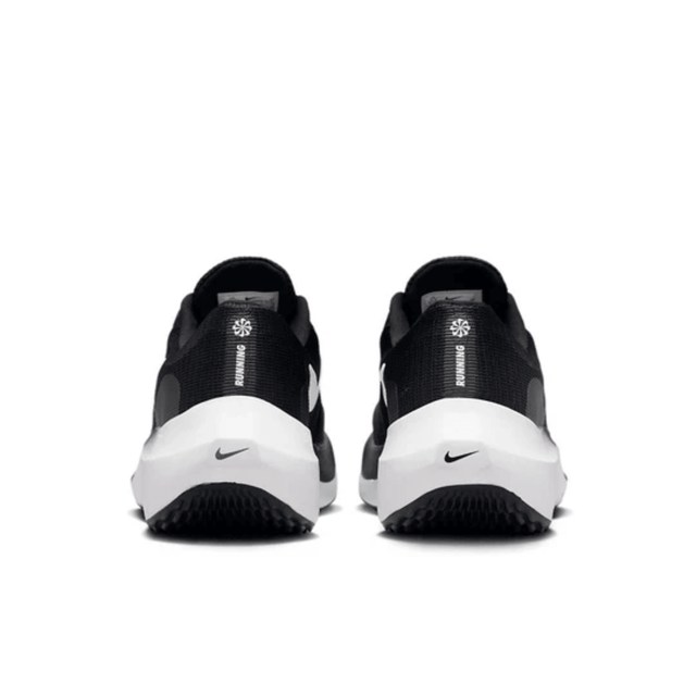 Nike Zoom Fly 5 - Buy Running Shoes Online in Nepal Aadima Nepal Transition seamlessly from your weekend training to race day with a durable design built for more than just the starting line. Offering comfort, reliability, and a propulsive feel, this shoe