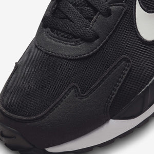 Shop Nike Air Max Solo sneakers in Nepal for a unique blend of classic design and modern comfort. Perfect for Air Max fans. Affordable prices and fast delivery.